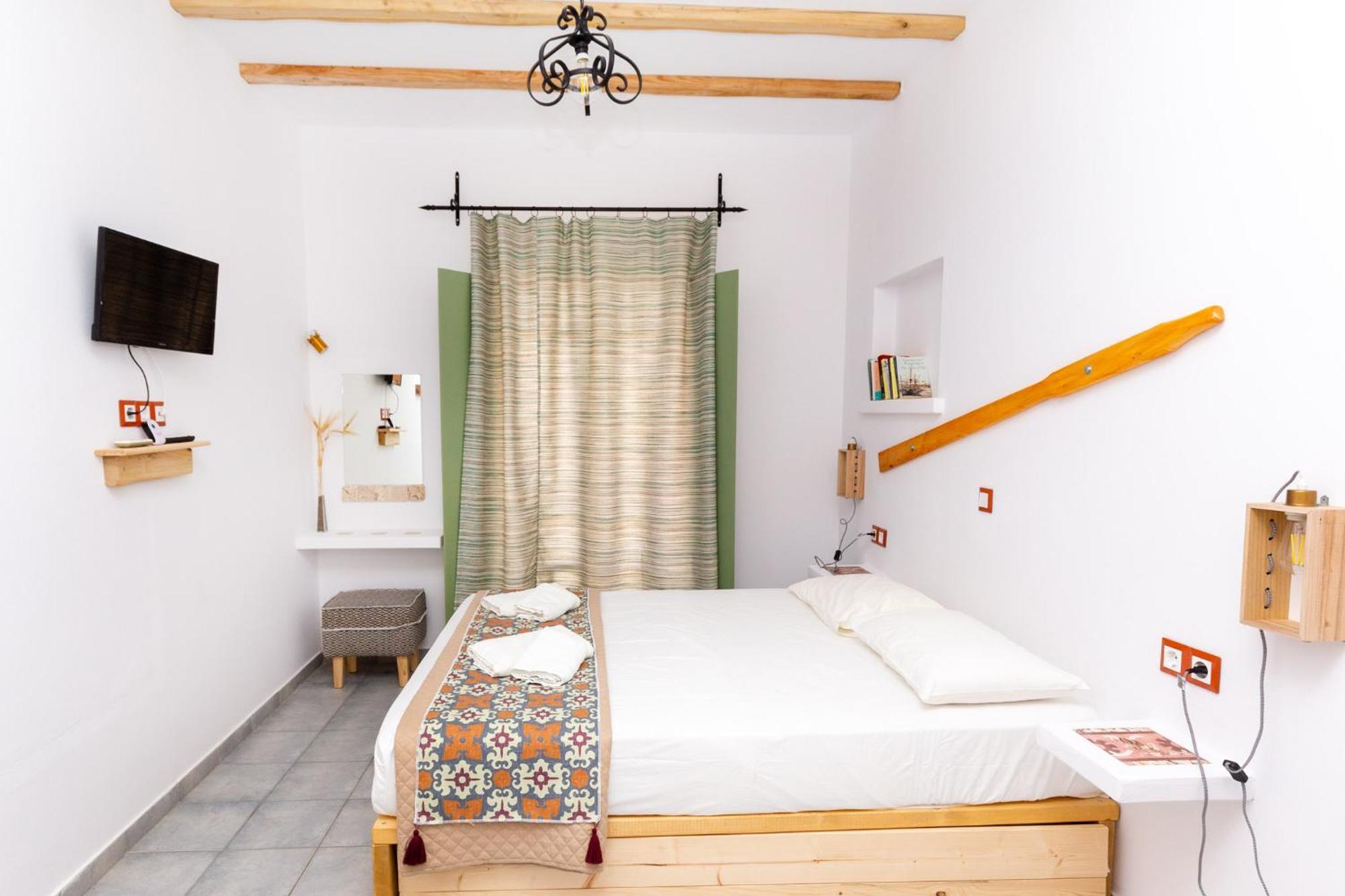 Ailouros Summer Hotel Schoinoussa 外观 照片