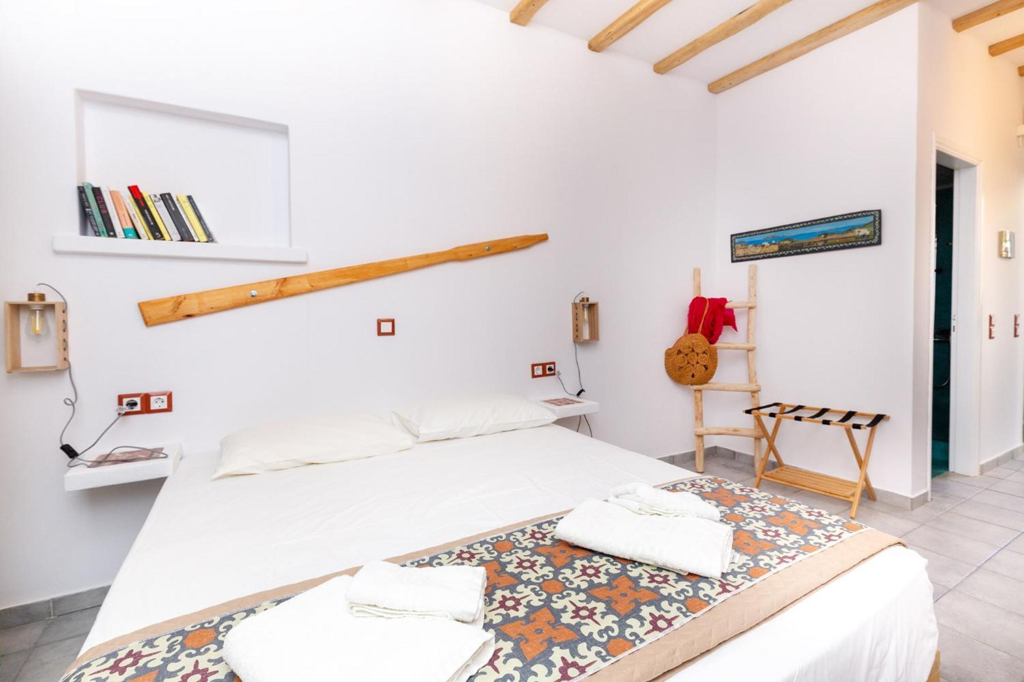 Ailouros Summer Hotel Schoinoussa 外观 照片