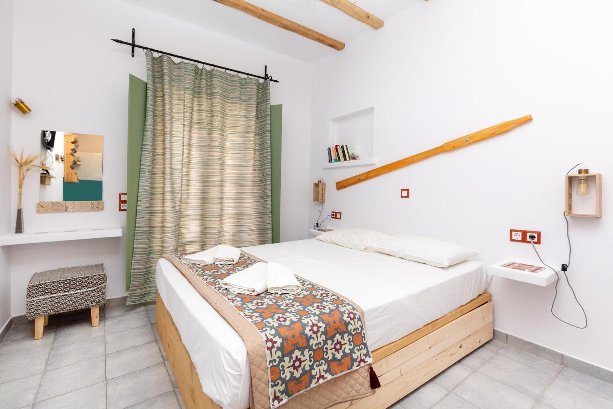 Ailouros Summer Hotel Schoinoussa 外观 照片