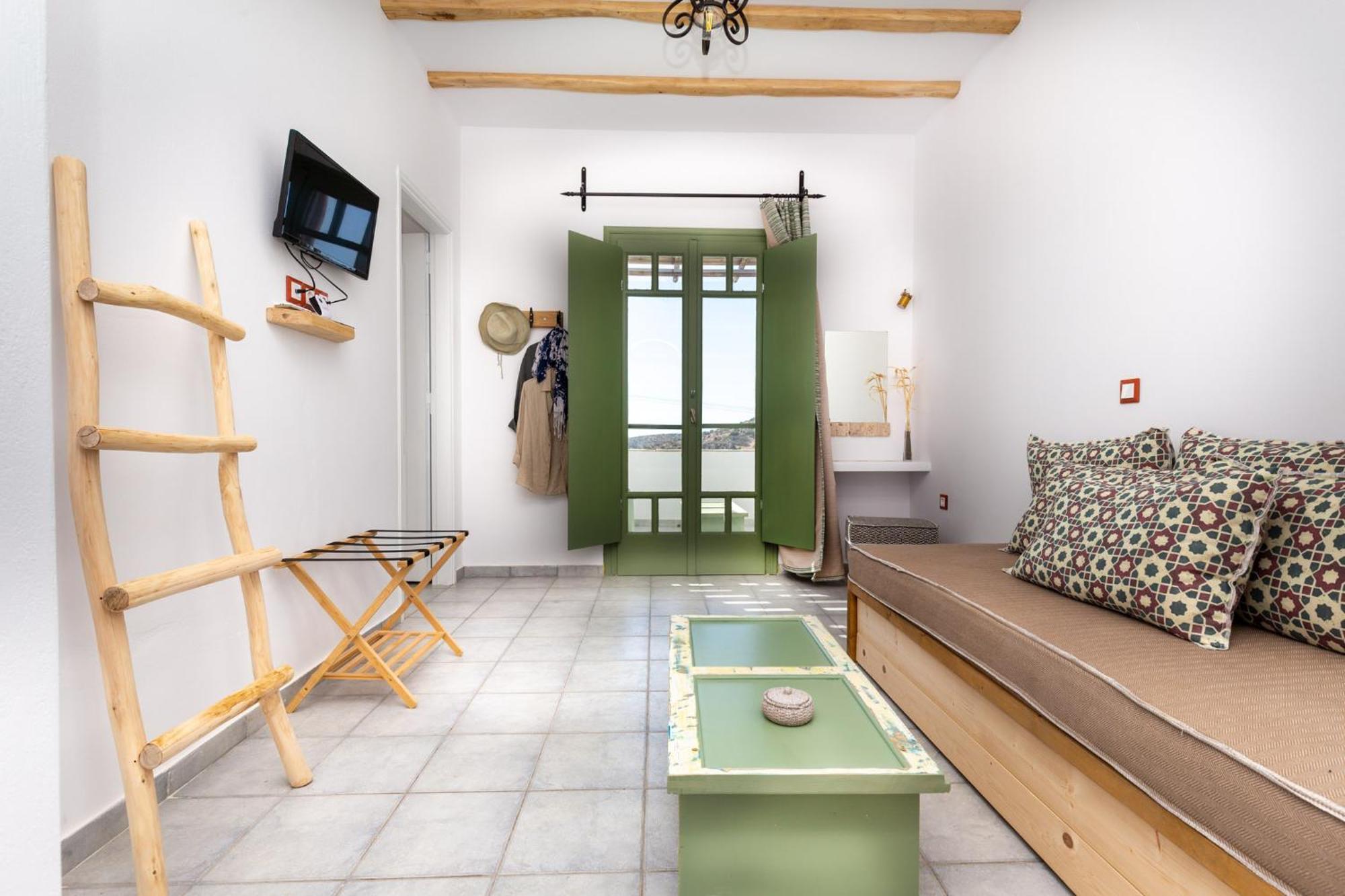 Ailouros Summer Hotel Schoinoussa 外观 照片