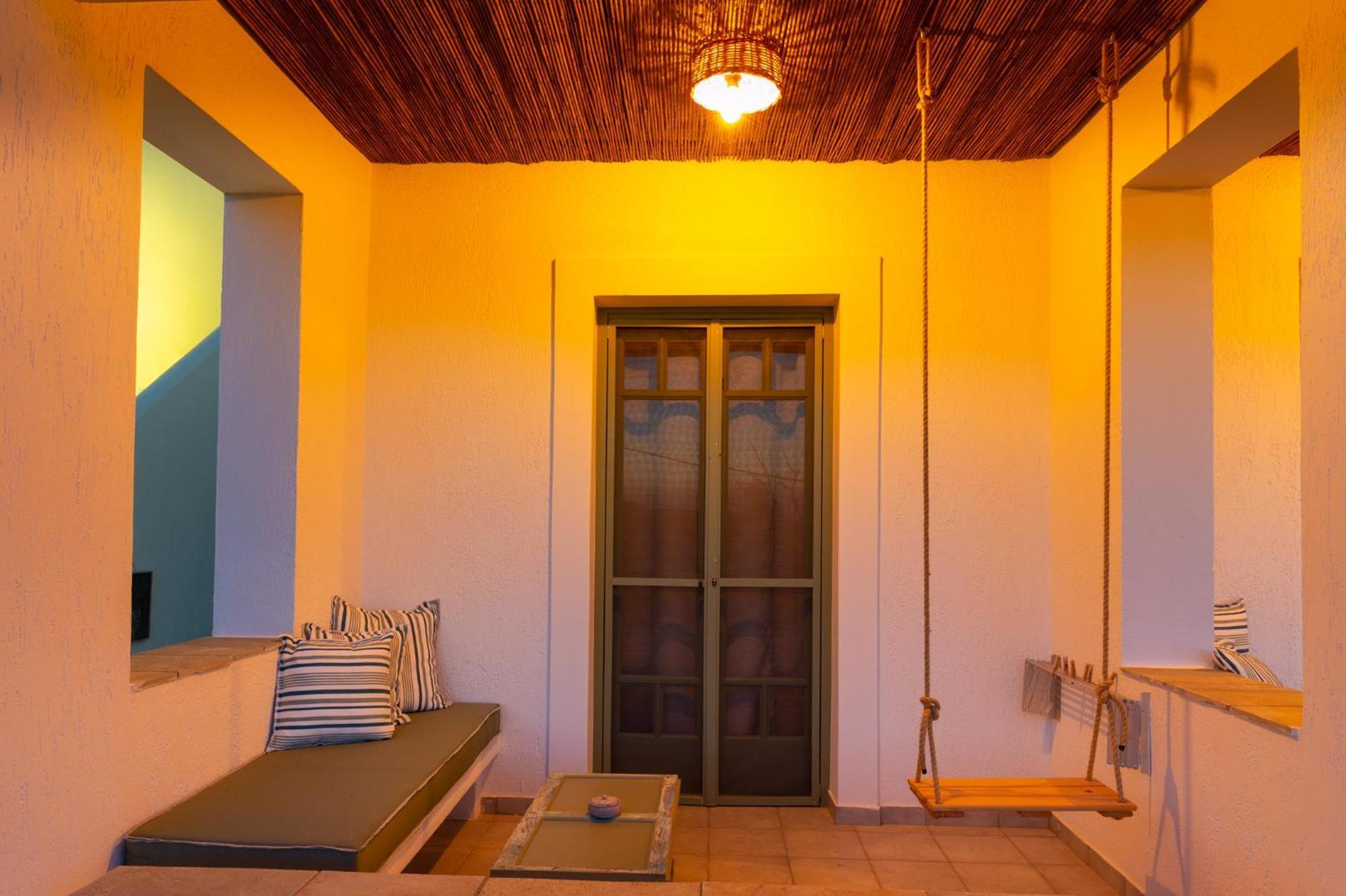 Ailouros Summer Hotel Schoinoussa 外观 照片