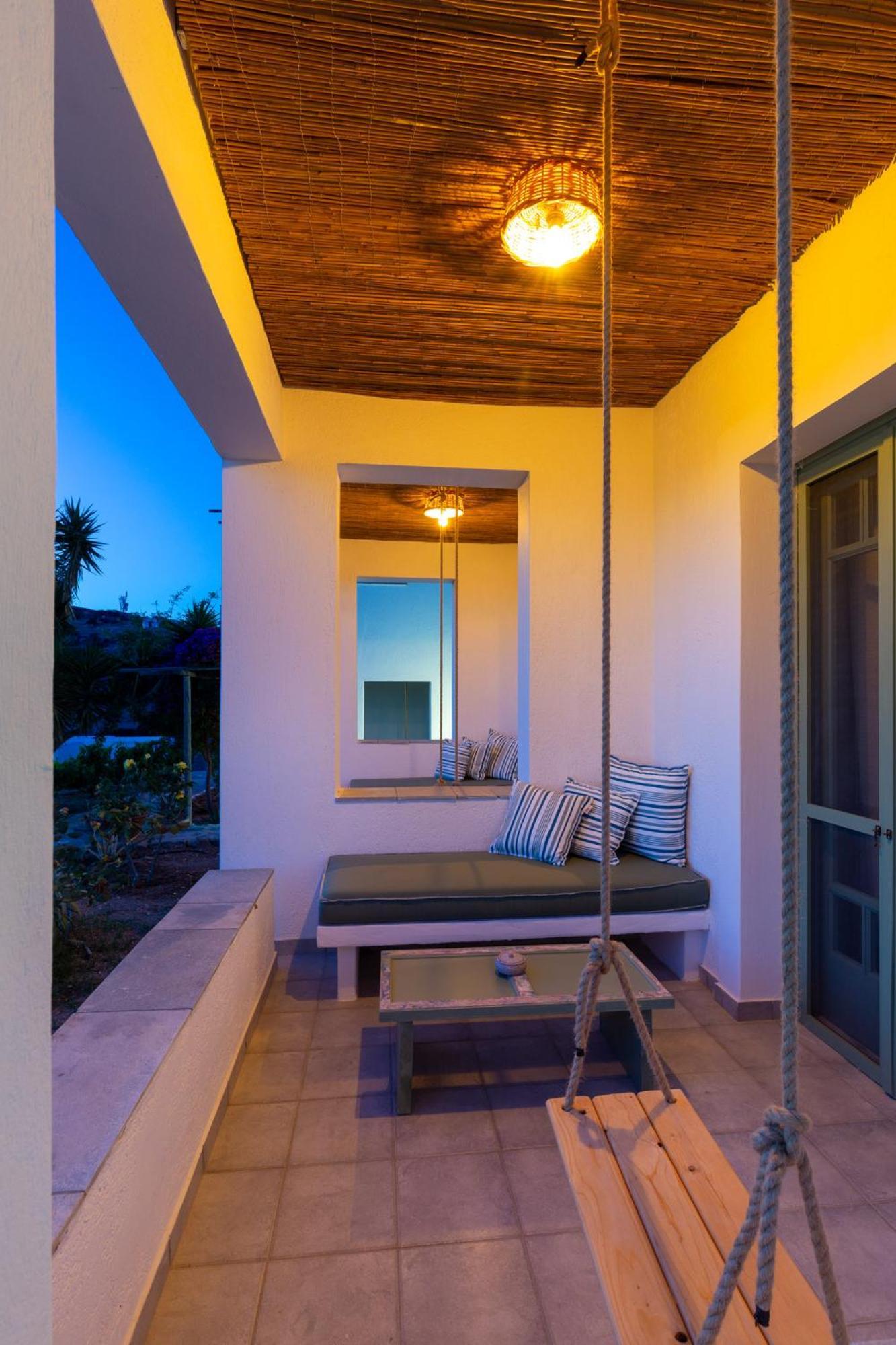 Ailouros Summer Hotel Schoinoussa 外观 照片