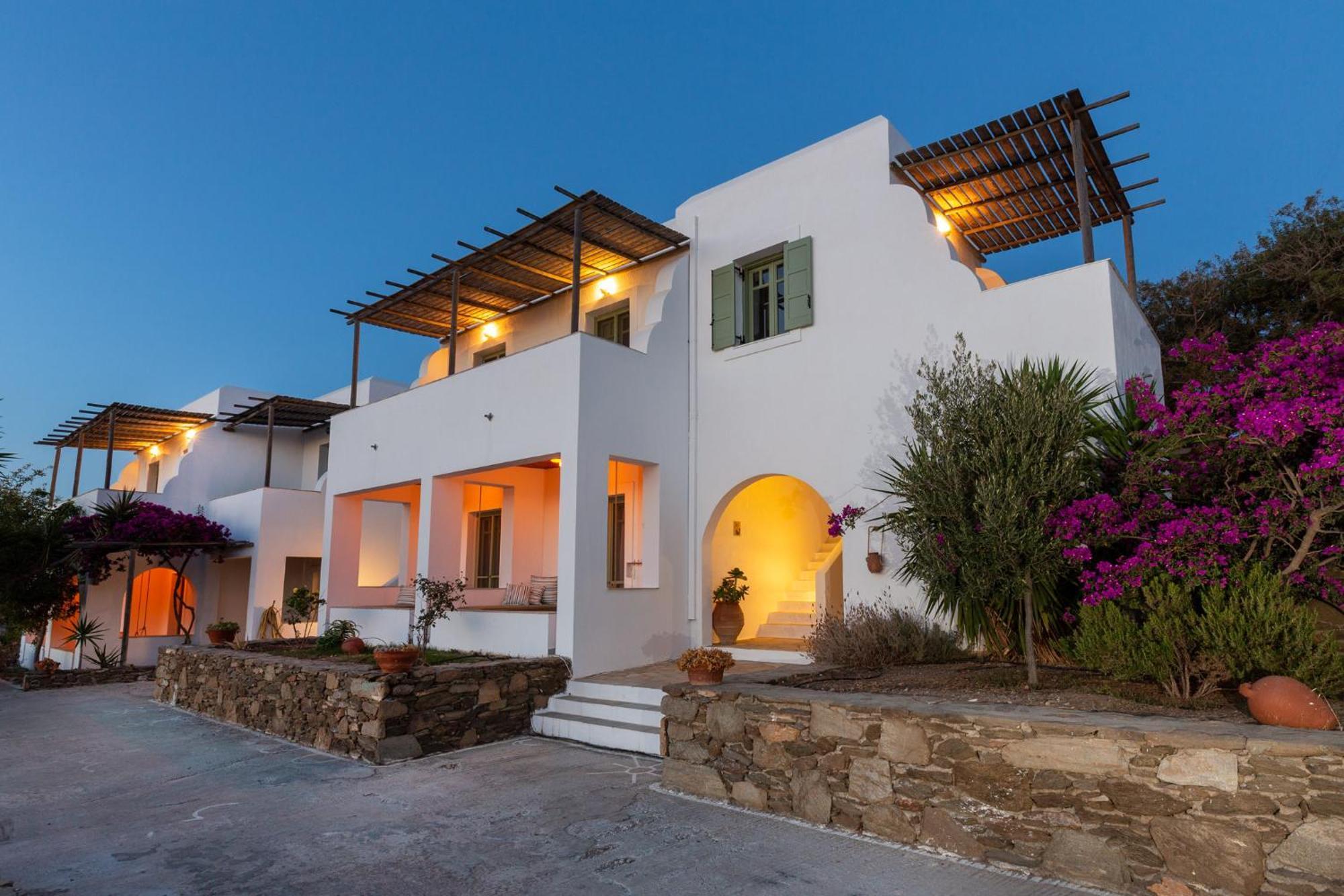 Ailouros Summer Hotel Schoinoussa 外观 照片
